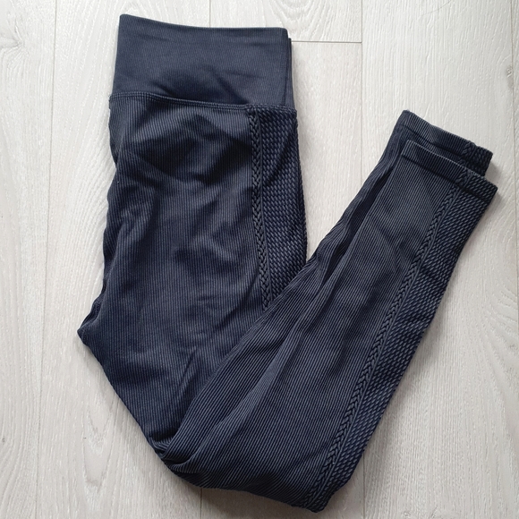 OFFLINE by aerie big chill seamless legging - Picture 7 of 7